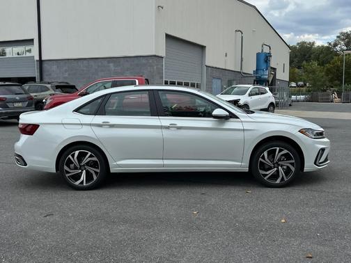 2025 Volkswagen Jetta 1.5T SEL
