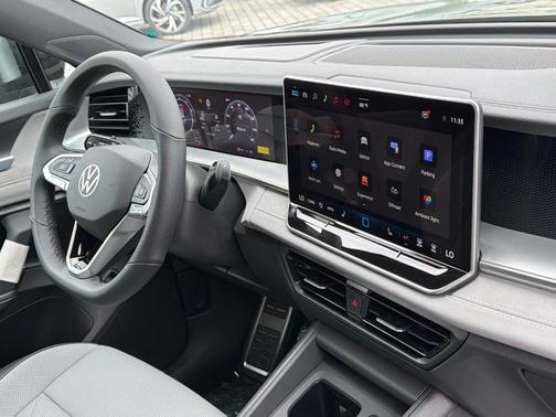 Avocado Green 2026 Volkswagen Tiguan 2.0T SE R-Line Black
