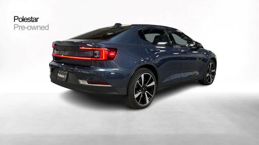 2022 Polestar 2 Long range Dual motor - AWD - Plus,Pilot