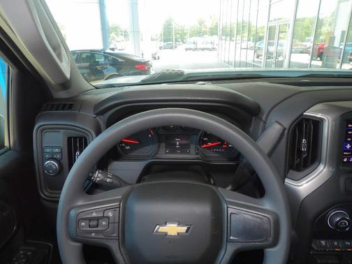 White 2026 Chevrolet Silverado 2500 Custom