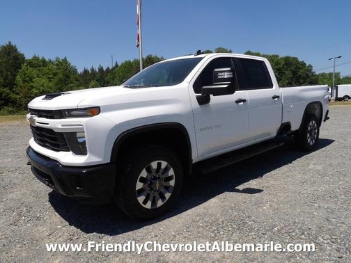 White 2026 Chevrolet Silverado 2500 Custom