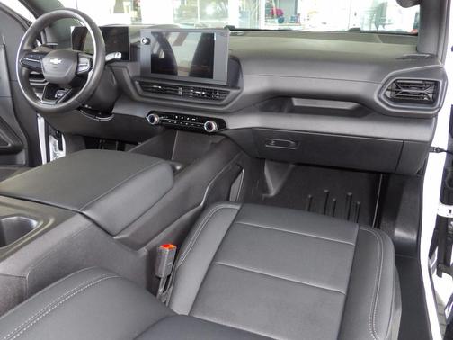 2024 Chevrolet Silverado EV WT