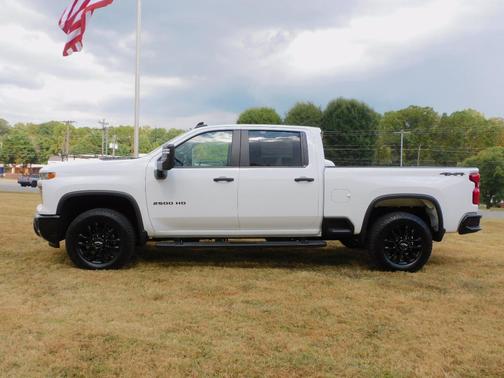2025 Chevrolet Silverado 2500 Custom