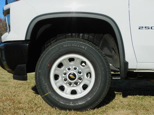 2026 Chevrolet Silverado 2500 WT