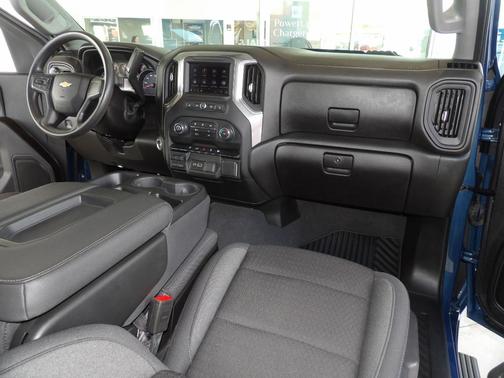 2024 Chevrolet Silverado 2500 Custom