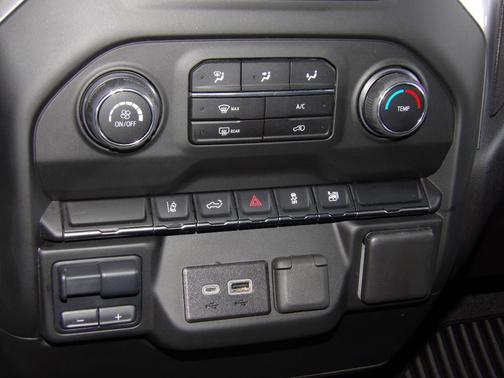 2024 Chevrolet Silverado 2500 Custom