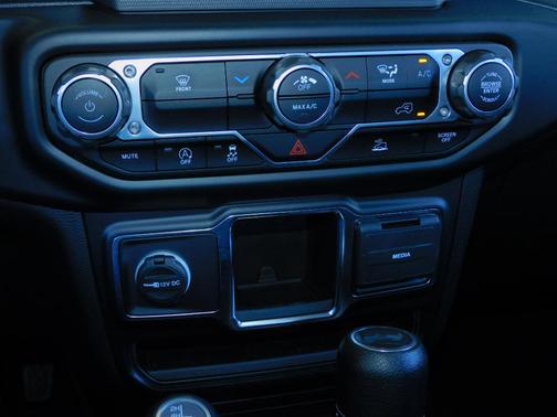 2022 Jeep Wrangler Sport