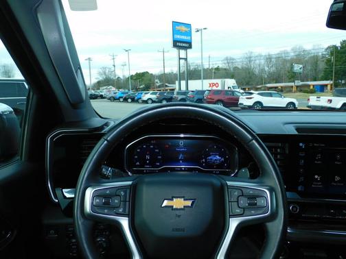 2024 Chevrolet Silverado 1500 LT