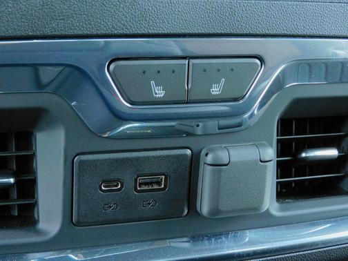 2023 Chevrolet Silverado 3500 High Country