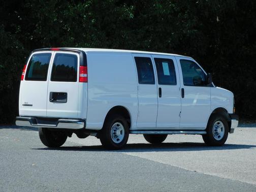 2023 Chevrolet Express 2500 Work Van