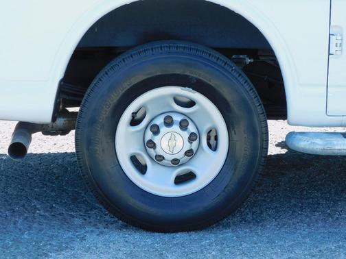 2023 Chevrolet Express 2500 Work Van
