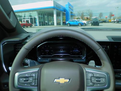 2025 Chevrolet Silverado 1500 LTZ