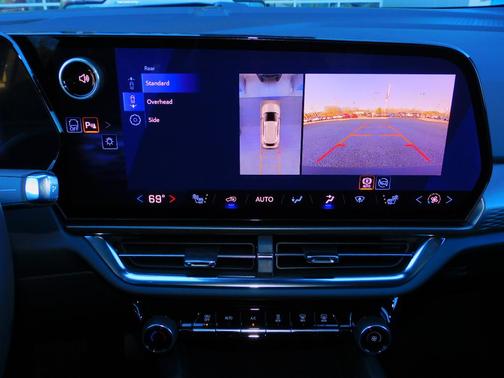 2026 Chevrolet Equinox EV LT 1