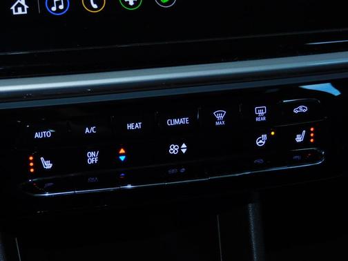 2022 Chevrolet Bolt EUV LT