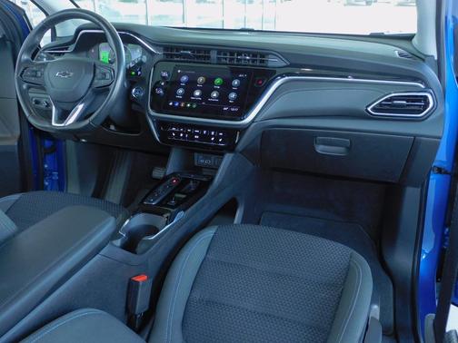 2022 Chevrolet Bolt EUV LT