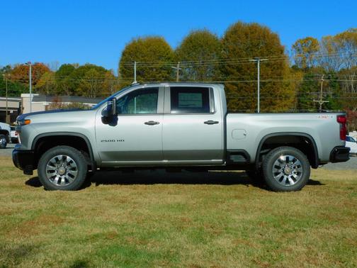 2026 Chevrolet Silverado 2500 Custom