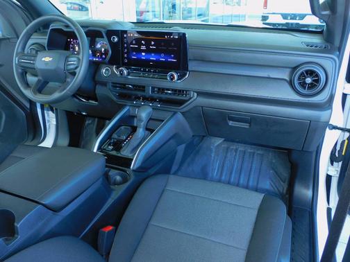 2024 Chevrolet Colorado WT