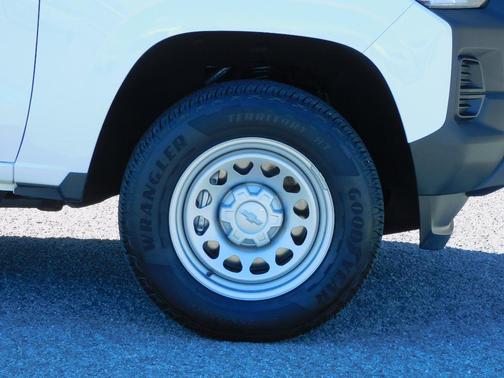 2024 Chevrolet Colorado WT