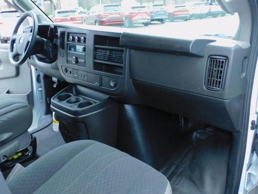 2024 GMC Savana 2500 Work Van