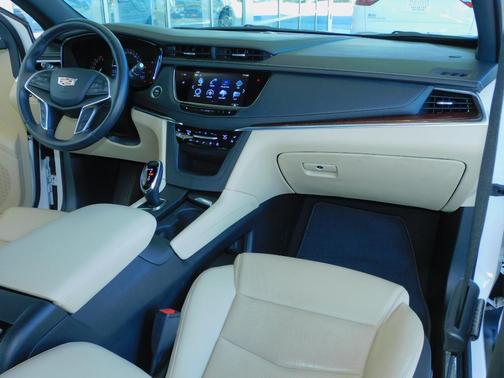 2018 Cadillac XT5 Premium Luxury