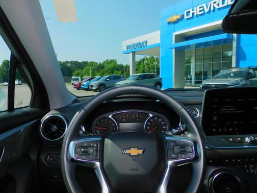 White 2025 Chevrolet Blazer LT