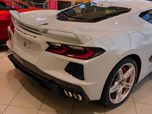 2020 Chevrolet Corvette Stingray w/3LT