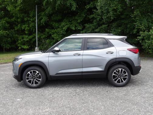 Gray 2026 Chevrolet Trailblazer LT