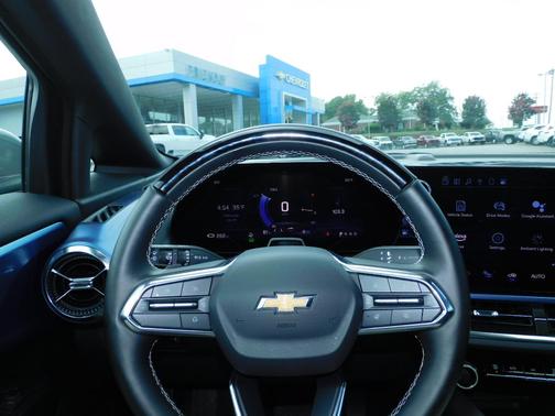 2024 Chevrolet Equinox EV LT