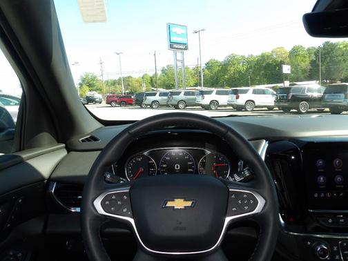 Gray 2023 Chevrolet Traverse High Country