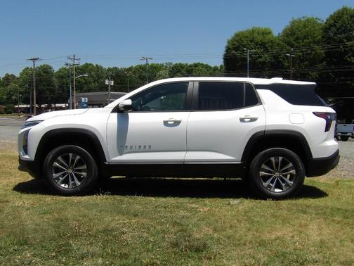 White 2026 Chevrolet Equinox LT