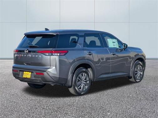 2025 Nissan Pathfinder S FWD