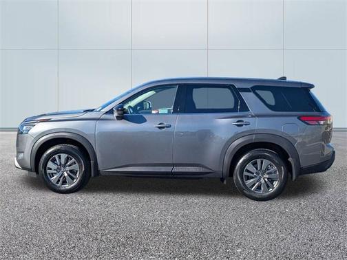 2025 Nissan Pathfinder S FWD