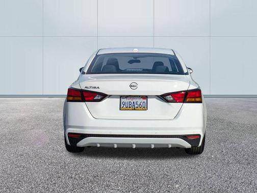 2025 Nissan Altima S FWD