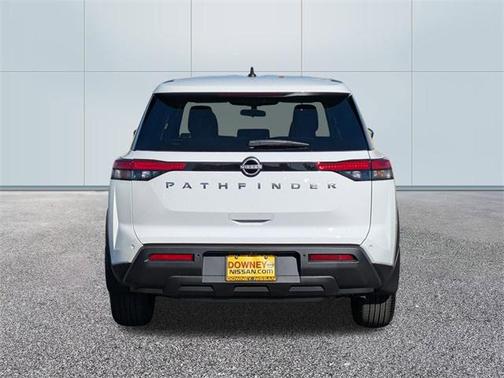 2025 Nissan Pathfinder S FWD