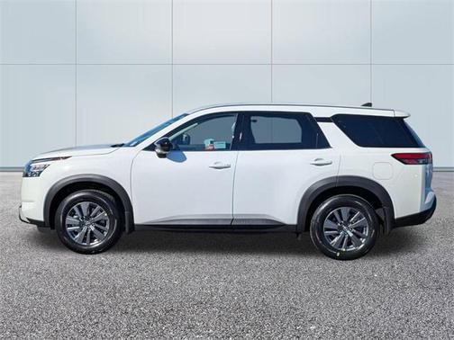 2025 Nissan Pathfinder S FWD
