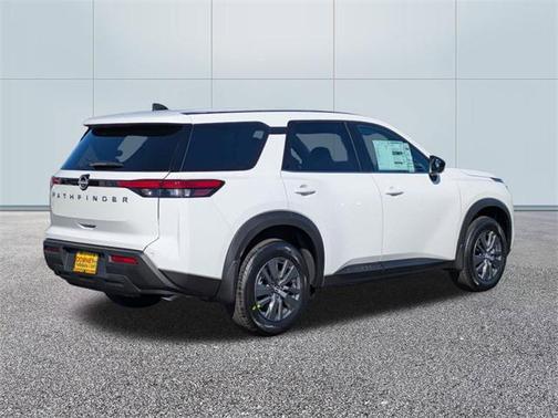 2025 Nissan Pathfinder S FWD