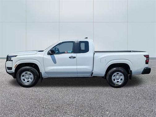 2025 Nissan Frontier S