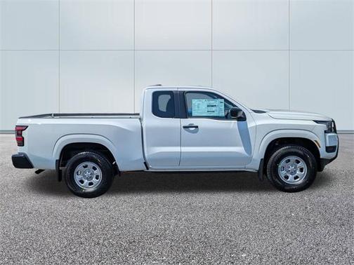 2025 Nissan Frontier S