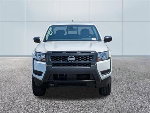 2025 Nissan Frontier S