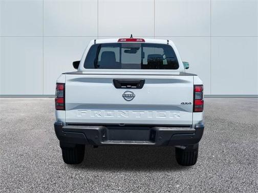 2025 Nissan Frontier S