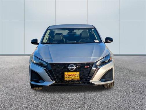 2025 Nissan Altima SR FWD