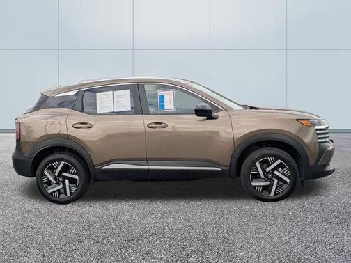 Canyon Bronze Metallic 2026 Nissan Kicks SV