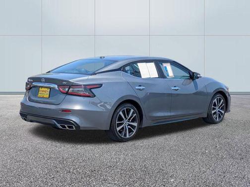 Gun Metallic 2023 Nissan Maxima SV Xtronic CVT