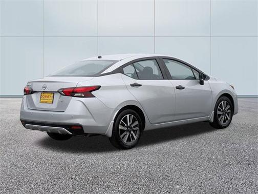2025 Nissan Versa 1.6 S