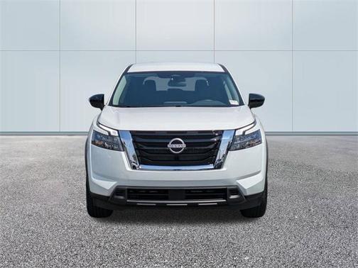 2025 Nissan Pathfinder S FWD