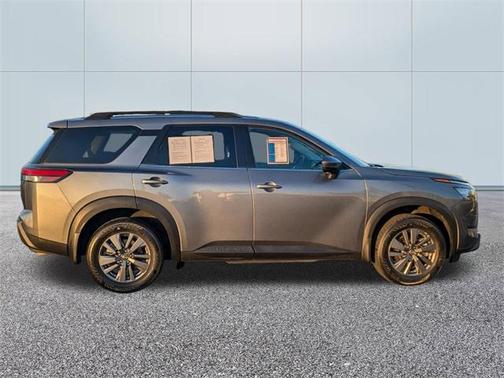 2024 Nissan Pathfinder SV FWD