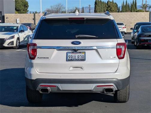 2017 Ford Explorer Platinum