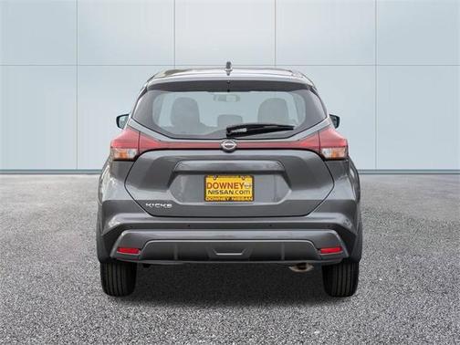 2025 Nissan Kicks S