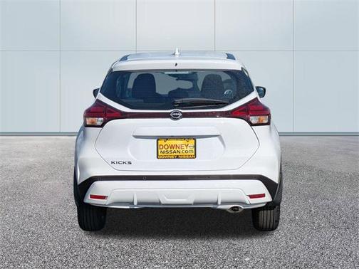 2025 Nissan Kicks S