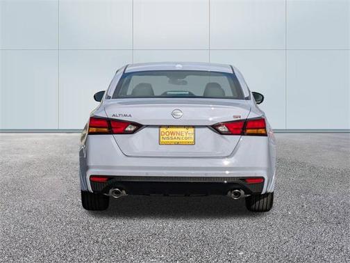 2025 Nissan Altima SR FWD